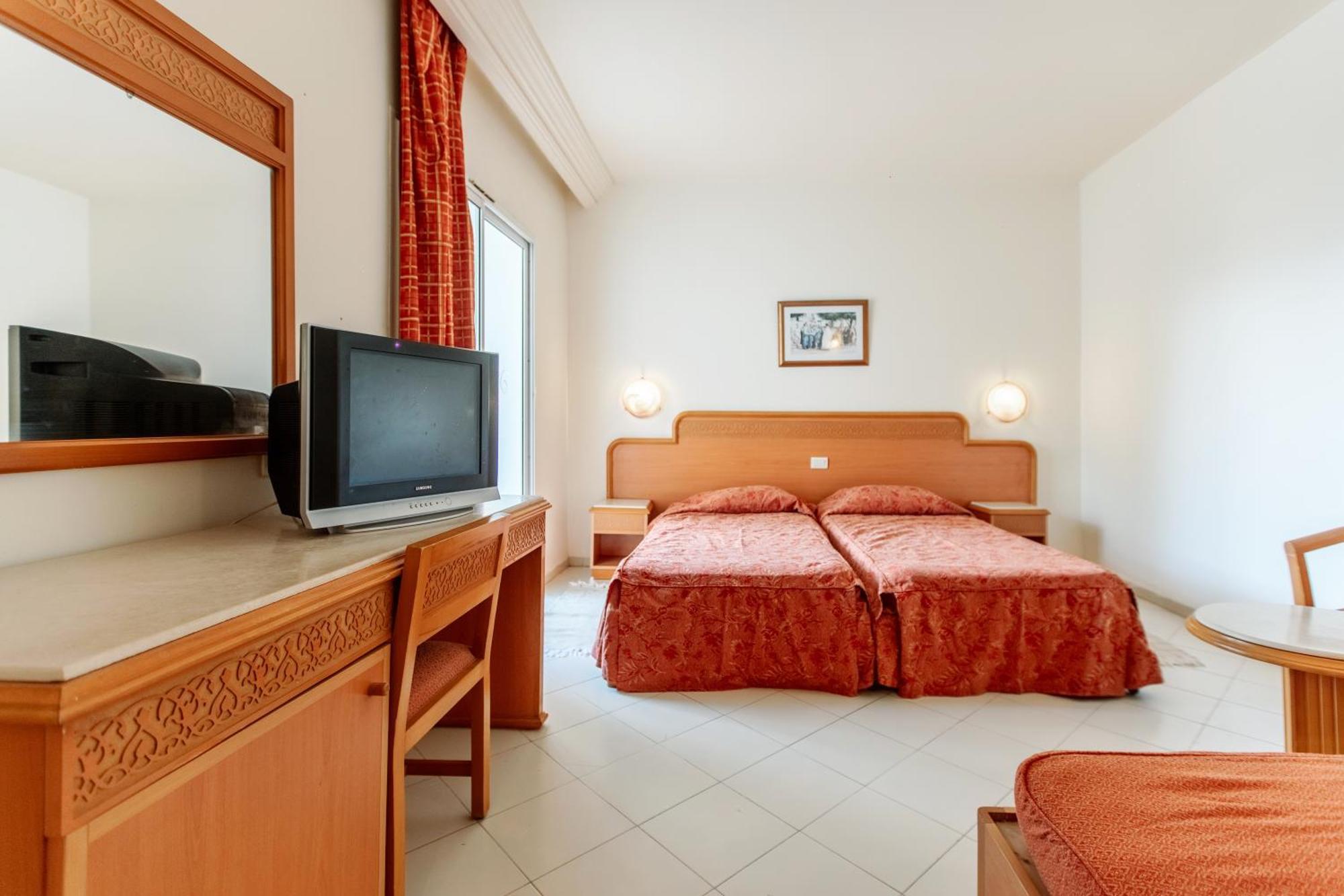 Iris Hotel & Thalasso Mezraia Exterior photo