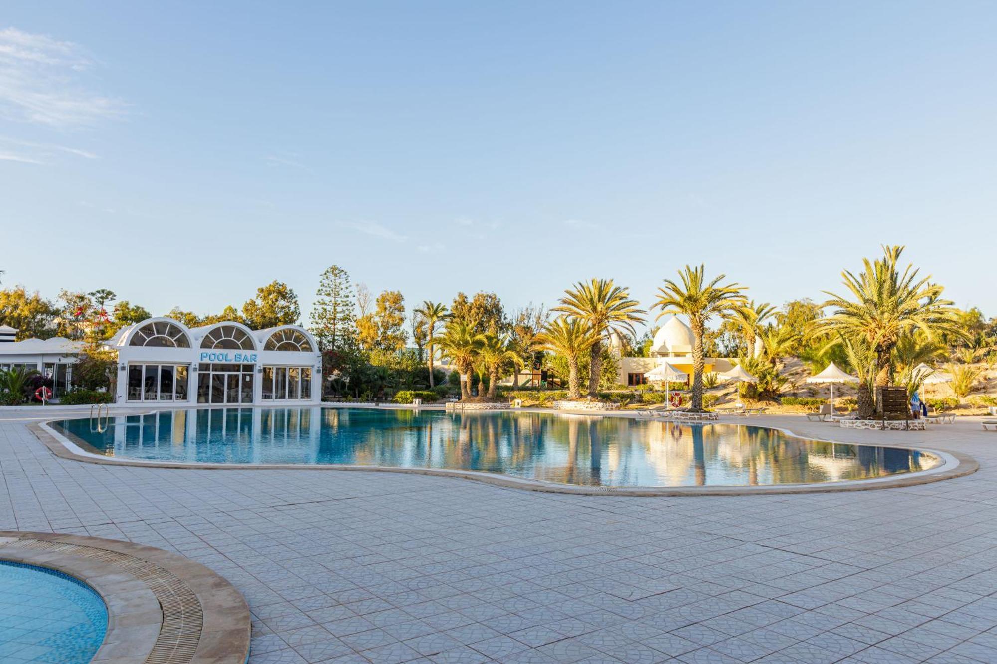 Iris Hotel & Thalasso Mezraia Exterior photo